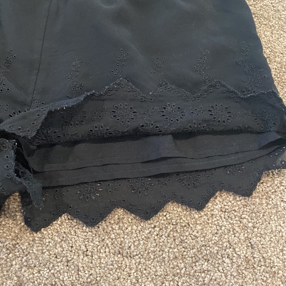 Cute black shorts, size L - Picture 4 of 7